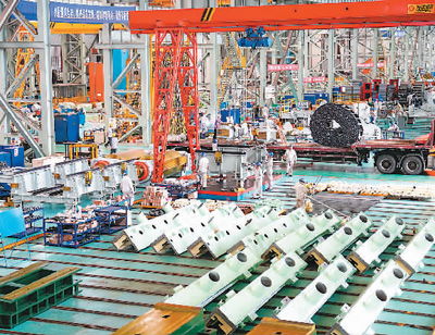 以技術(shù)開(kāi)發(fā)為引擎，奮力推進(jìn)制造強(qiáng)國(guó)與網(wǎng)絡(luò)強(qiáng)國(guó)建設(shè)——銳財(cái)經(jīng)視角下的戰(zhàn)略路徑